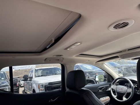 Used 2023 GMC Acadia Denali w/ Black Diamond Edition image 13