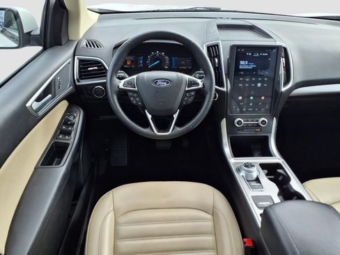 Used 2024 Ford Edge SEL w/ Convenience Package AWD/4WD image 11