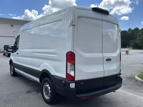 Used 2019 Ford Transit 250 148 Medium Roof RWD image 7