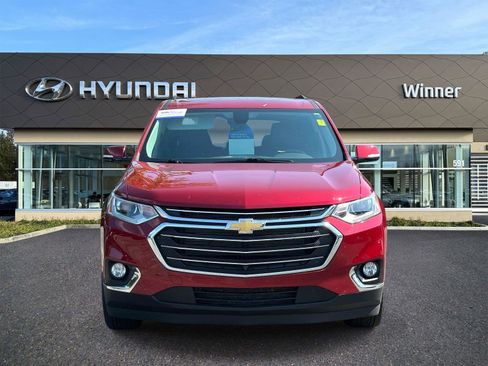Used 2020 Chevrolet Traverse LT w/ LT Premium Package AWD/4WD image 5
