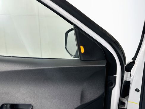 Used 2024 Nissan Kicks SR FWD image 15
