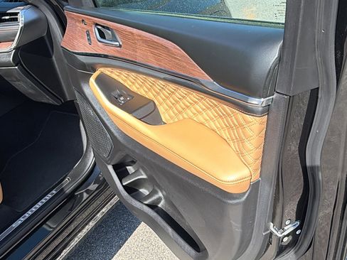 Used 2025 Jeep Grand Cherokee L Summit w/ Rear Seat Video Group I AWD/4WD image 19