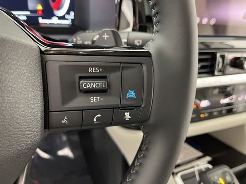 New 2026 Nissan Pathfinder SL image 21