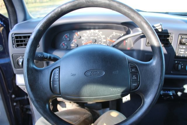Used 2001 Ford F350 XLT RWD image 17