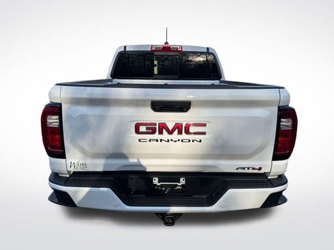 New 2026 GMC Canyon AT4 w/ AT4 Premium Package AWD/4WD image 5