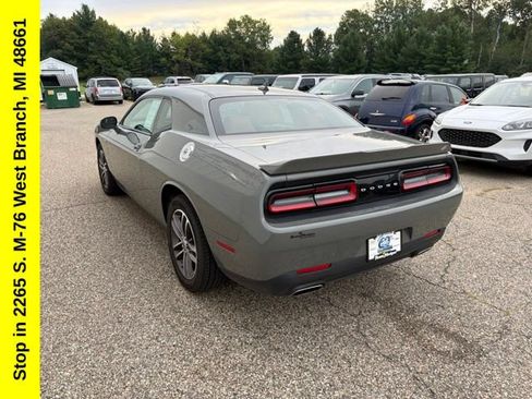 Used 2018 Dodge Challenger GT w/ Driver Convenience Group AWD/4WD image 11