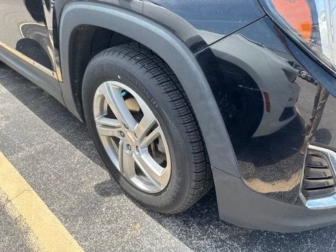 Used 2018 GMC Terrain SLE w/ Driver Convenience Package FWD image 7