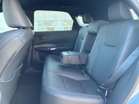 Used 2025 Lexus RX 350 350 TECH PKG/BLIND SPOT/PARK A w/ Technology Package image 12