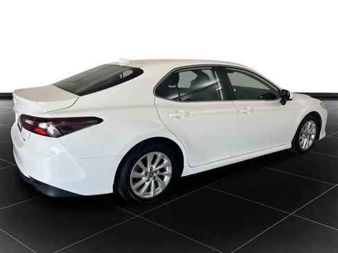 Used 2023 Toyota Camry LE FWD image 5