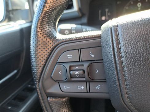 Used 2025 Toyota Tacoma SR5 AWD/4WD image 23