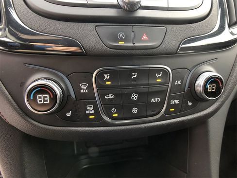 Certified 2024 Chevrolet Equinox RS image 18