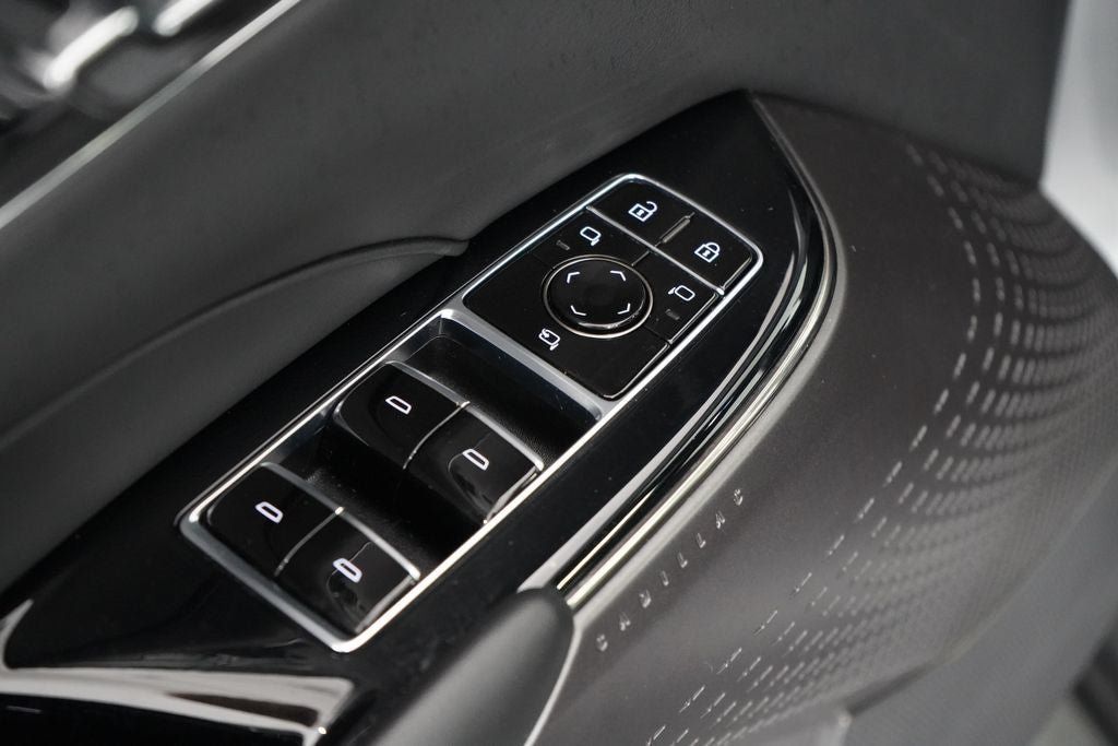 Used 2024 Cadillac Lyriq Luxury AWD/4WD image 22