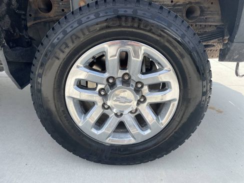 Used 2017 Chevrolet Silverado 2500 LT w/ LT Convenience Package AWD/4WD image 33