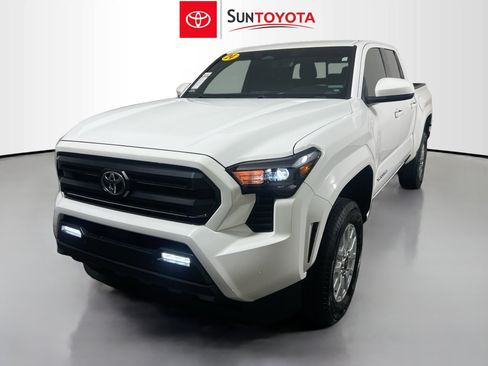 Used 2024 Toyota Tacoma SR5 w/ SR5 Upgrade Package image 9