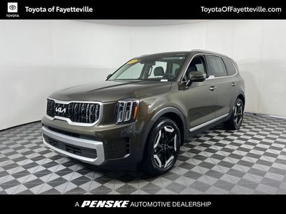 Used 2023 Kia Telluride EX w/ EX Captain's Chair Package
