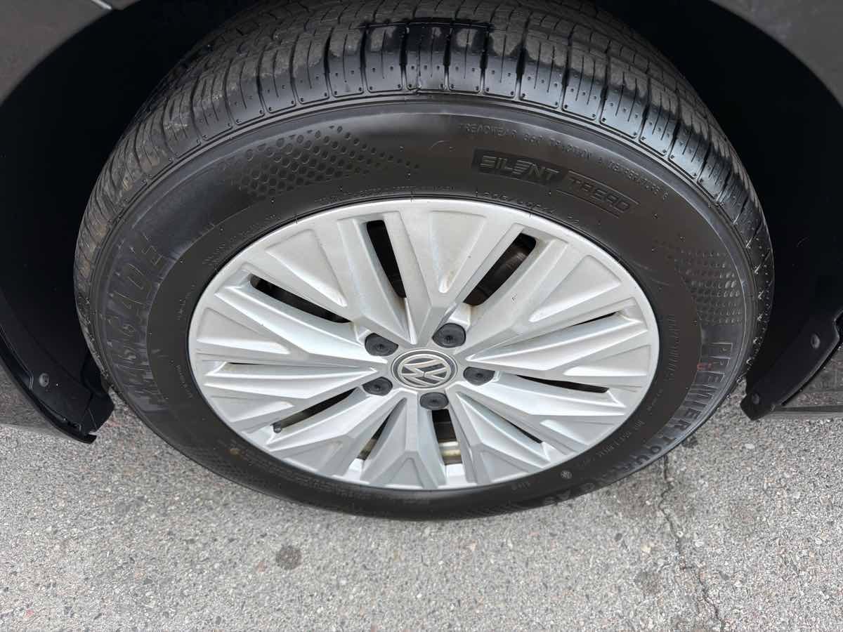 Used 2019 Volkswagen Jetta S w/ Driver Assistance Package FWD image 22