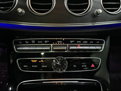 Used 2017 Mercedes-Benz E 300 4MATIC image 25