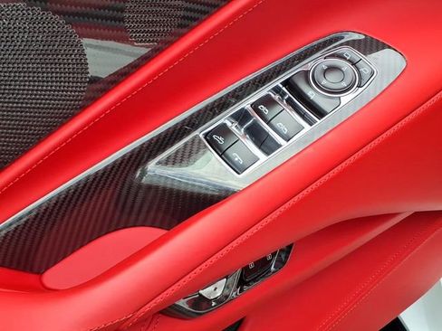 Used 2025 Chevrolet Corvette Stingray Premium Conv w/ Z51 Performance Package image 11