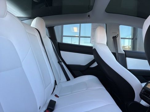 Used 2019 Tesla Model 3 Performance image 14