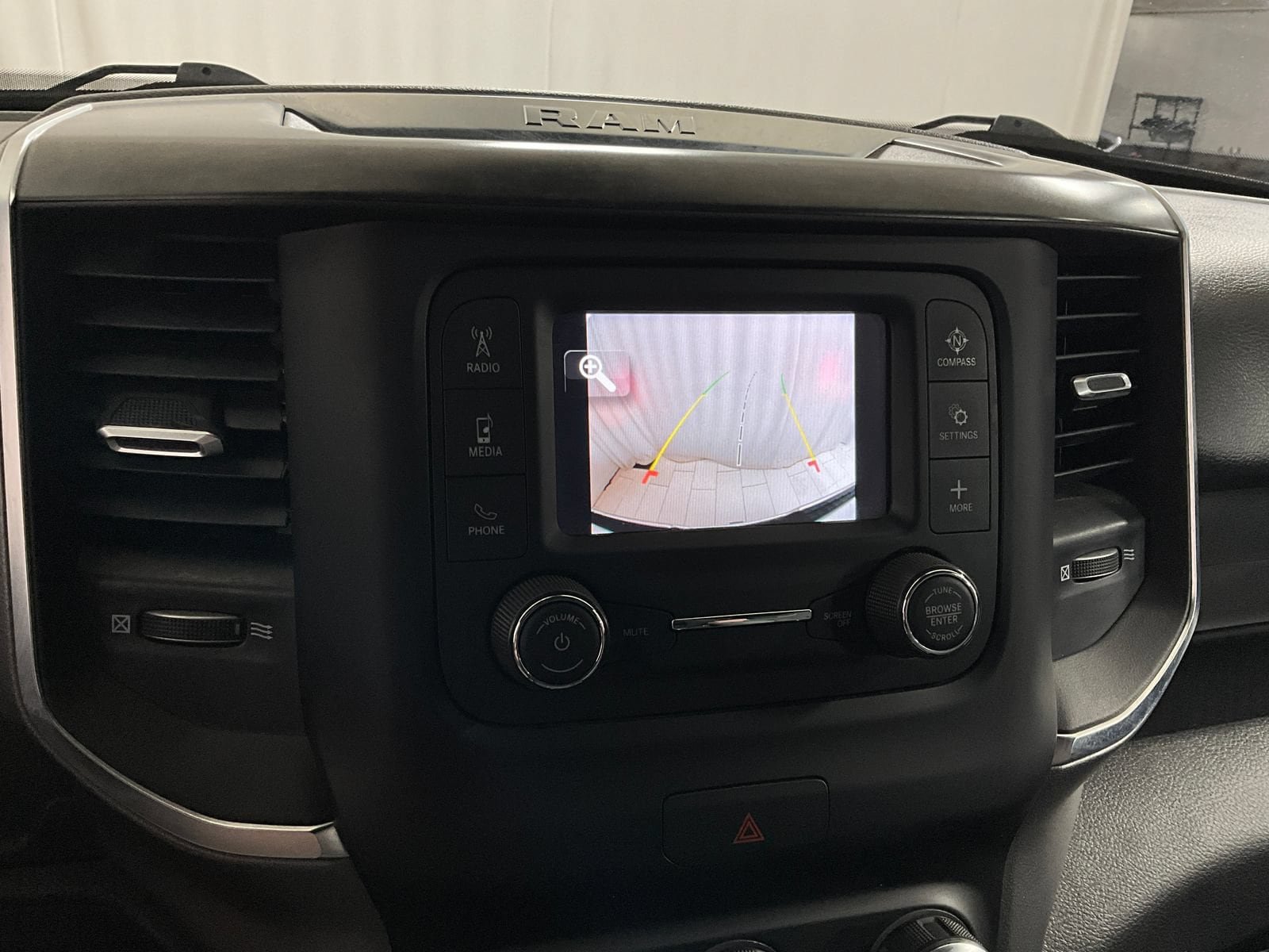 Used 2024 RAM 1500 Lone Star AWD/4WD image 21