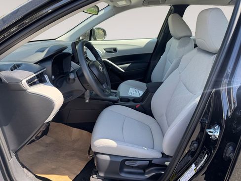 New 2026 Toyota Corolla Cross L FWD image 9