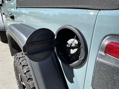 Used 2024 Jeep Wrangler Unlimited Rubicon image 42