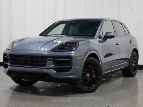 New 2026 Porsche Cayenne S AWD/4WD image 1