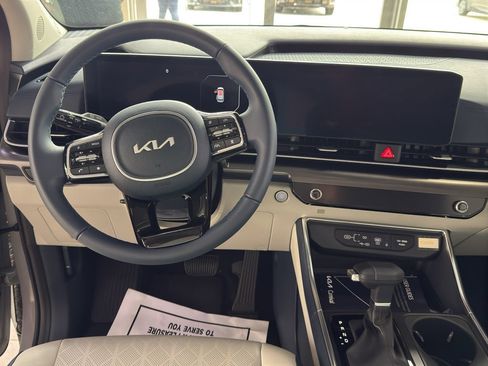 New 2026 Kia Carnival SX w/ SX Dark Edition Package image 23