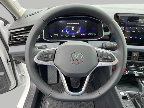 New 2025 Volkswagen Jetta SE image 12