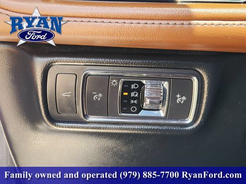 Used 2022 Lincoln Aviator Reserve w/ Equipment Group 201A RWD image 16