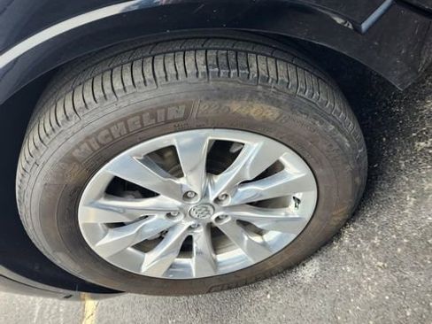 Used 2017 Buick Envision Essence image 23