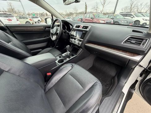 Used 2017 Subaru Outback 3.6R Limited image 13