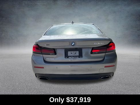 Used 2023 BMW 530e xDrive w/ Premium Package AWD/4WD image 4