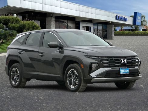 New 2026 Hyundai Tucson Blue SE image 9