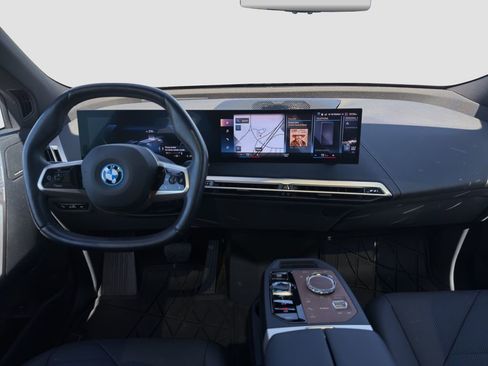 Used 2022 BMW iX xDrive50 w/ Premium Package AWD/4WD image 26