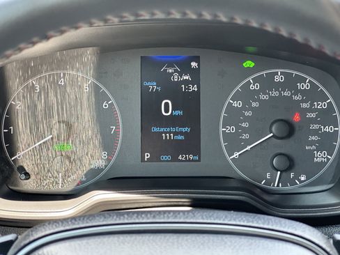 Used 2025 Toyota Corolla Cross AWD Hybrid image 32