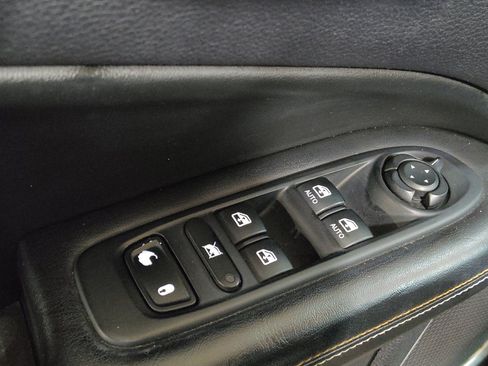 Used 2018 Jeep Compass Latitude w/ Popular Equipment Group AWD/4WD image 27