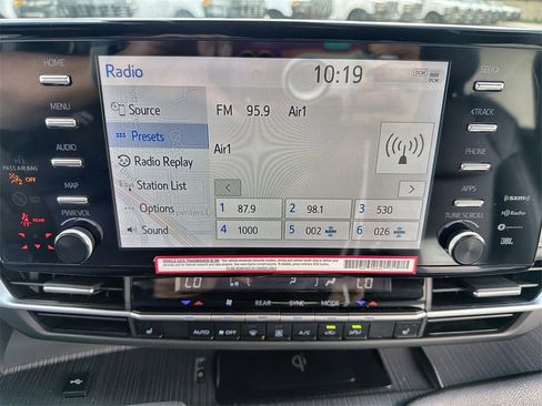 Used 2024 Toyota Sienna XLE Woodland Edition image 12