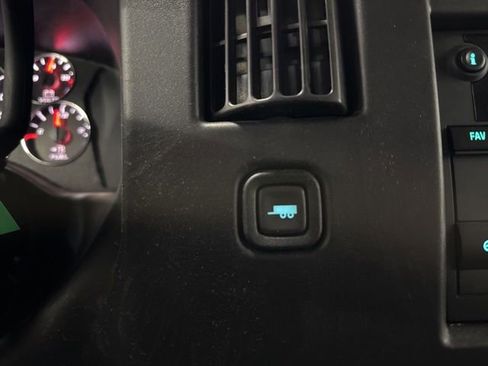Used 2022 GMC Savana 2500 Extended RWD image 18