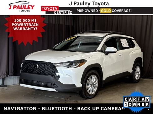 Certified 2024 Toyota Corolla Cross LE image 1