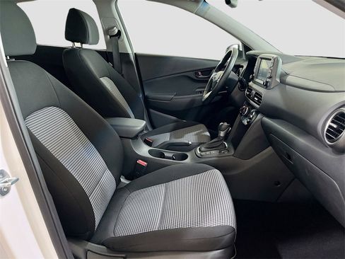 Used 2021 Hyundai Kona SEL Plus w/ Cargo Package image 27