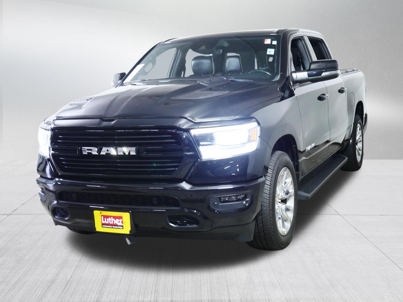 Used 2023 RAM 1500 Laramie AWD/4WD image 3