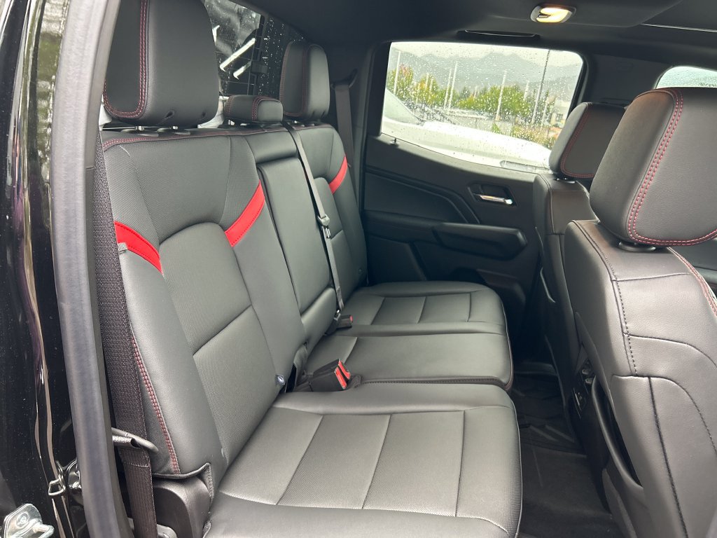 New 2026 Chevrolet Colorado Z71 w/ Midnight Edition AWD/4WD image 19