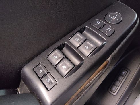 Used 2019 Chevrolet Tahoe LT RWD image 27