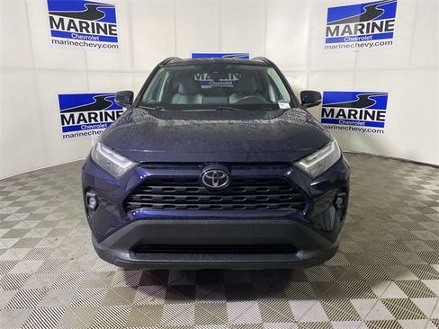 Used 2022 Toyota RAV4 XLE Premium image 12