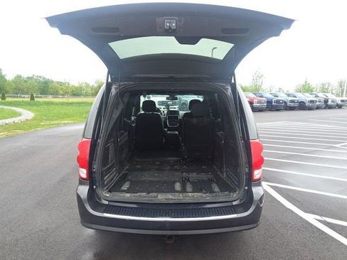 Used 2018 Dodge Grand Caravan GT FWD image 11