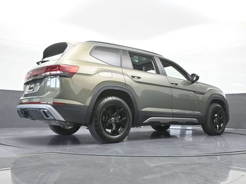 Used 2024 Volkswagen Atlas Peak Edition SE AWD/4WD image 63