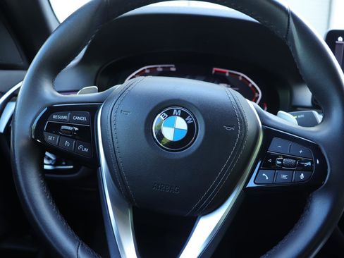Used 2023 BMW 530i w/ Convenience Package RWD image 26