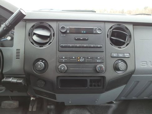 Used 2011 Ford F250 XL image 19
