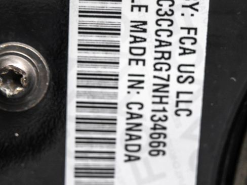 Used 2022 Chrysler 300 Touring w/ Sport Appearance Package image 43